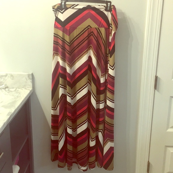 Chevron Maxi Skirt - Picture 1 of 3
